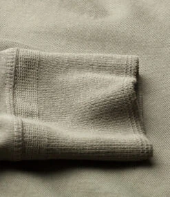 Merz B. Schwanen 206 Long Sleeve Henley - Army Green -Hartford Sale Store 21220138 1024x1024 f75a61ea d9c8 4f5e afc8 0157f455a02b