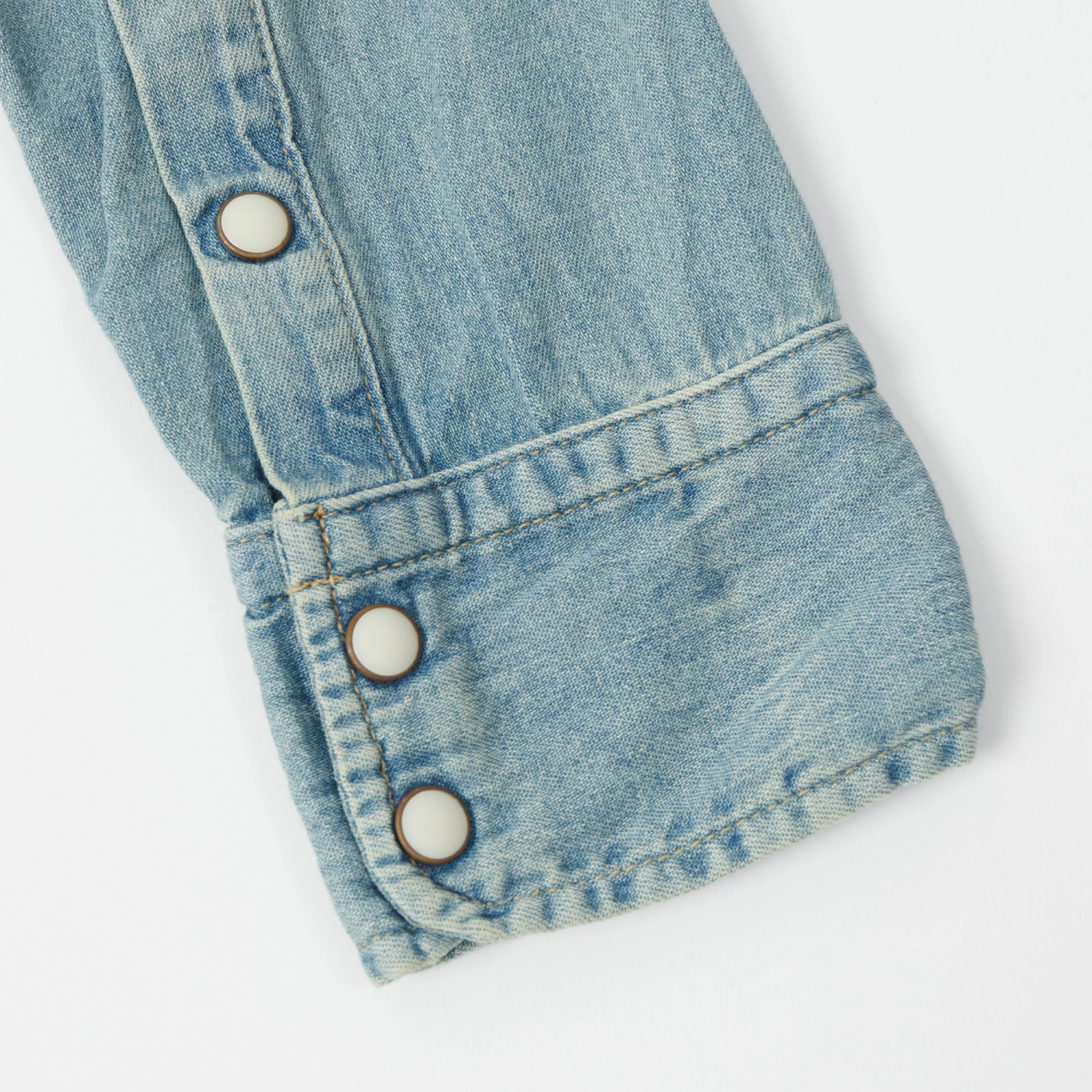 Spellbound 48-736E Western Style 6oz Denim Shirt - Light Washed 6 Spellbound 48-736E Western Style 6oz Denim Shirt - Light Washed - Image 4